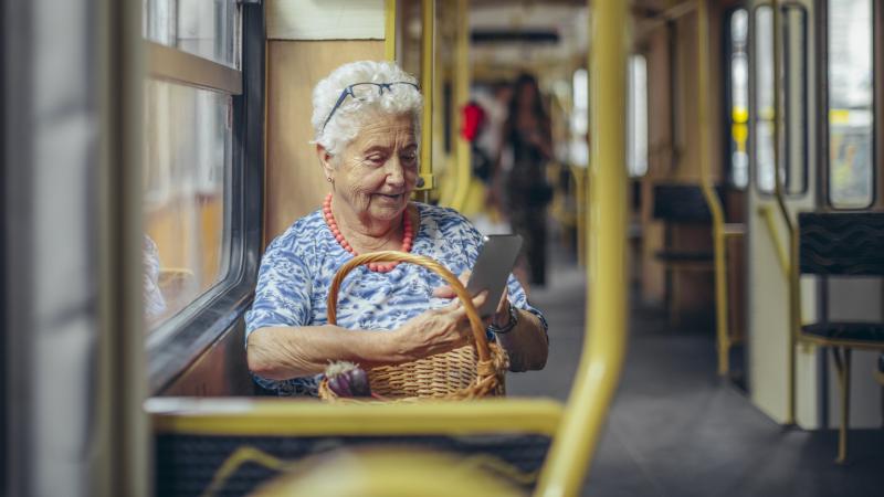 Már nem szükséges, hogy a személyazonosító okmányainkat mindig magunkkal hordozzuk: felfedjük, milyen hatásokat gyakorol ránk a Digitális Állampolgárság!