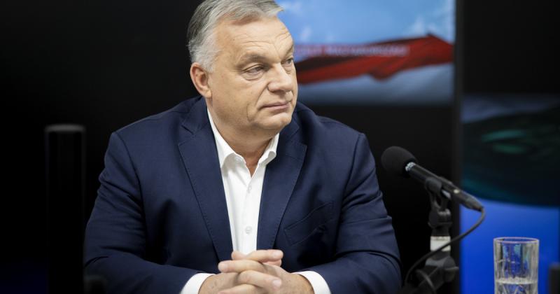 Nem sokára hallhatjuk Orbán Viktor beszédét.