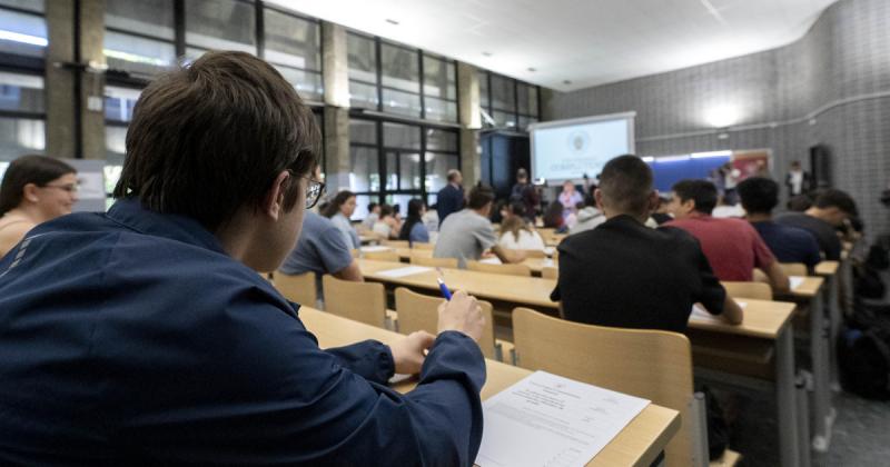 A Pázmány Péter Katolikus Egyetem és a Károli Gáspár Református Egyetem összefogásával közös erőfeszítéseket tesznek a bölcsészképzések fenntartásának érdekében.