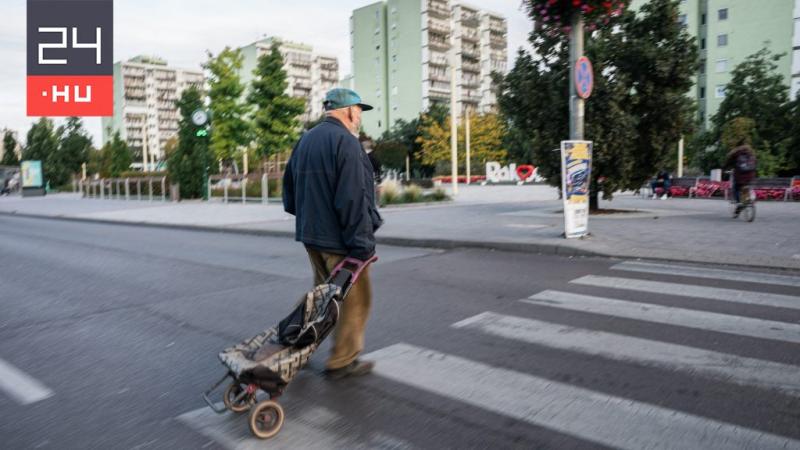 Nyugdíjkorhatár: Hogyan juthat ellátáshoz 2025-ben az, akinek nem áll rendelkezésére elegendő szolgálati idő?