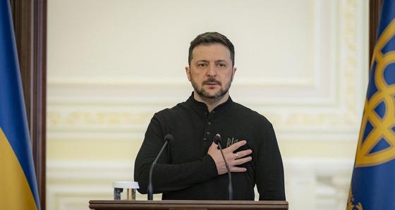 Zelenszkij válaszolt Putyin tárgyalási ajánlatára.