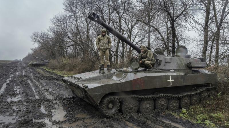 Az orosz-ukrán háború eseményei továbbra is feszültséggel teliek: ukrán katonák még mindig orosz földön tartózkodnak, miközben az orosz erők folytatják előrenyomulásukat Ukrajna területén. Híreink a legfrissebb fejleményekről hétfőn.
