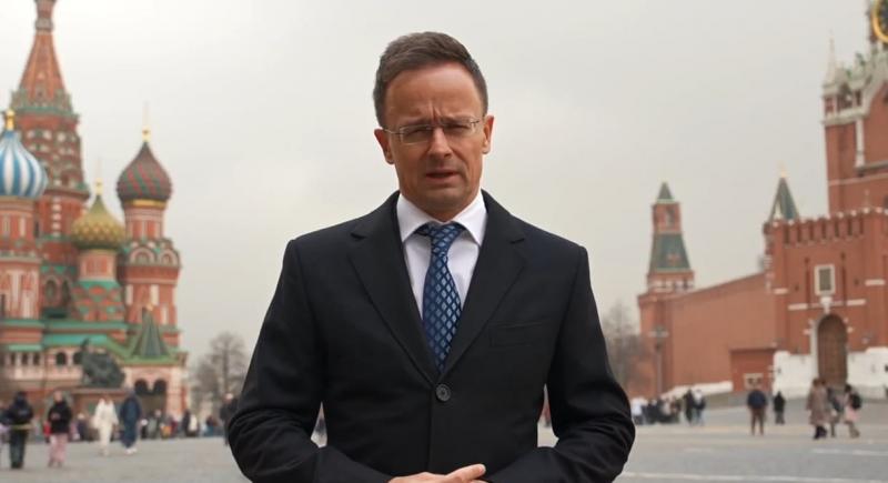 Várkonyi Andrea mellett Szijjártó Péter felesége is rajong a többmilliós Cartier ékszerek iránt.