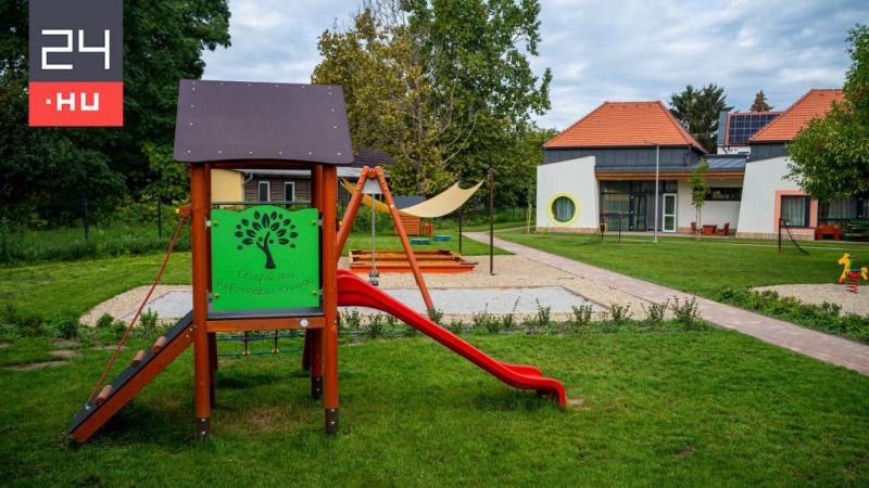 Ma Gárdonyban új képviselőket választanak a lemondott fideszes politikusok helyére. A helyi közéletben zajló események nagy figyelmet kapnak, hiszen a változások jelentős hatással lehetnek a város jövőjére. Az önkormányzati választás során sokan várják, h