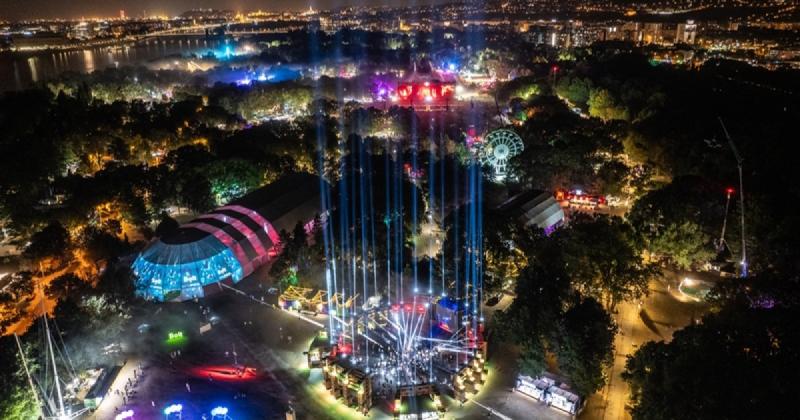Éjjel is szeretni fogjuk a Szigetet!