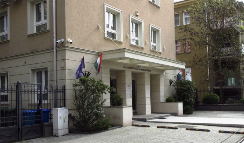 A végrehajtói kar kiadásai csökkentek, azonban továbbra is elsősorban a NER-hez kötődő vállalatoknál bonyolítják le a befektetéseket.